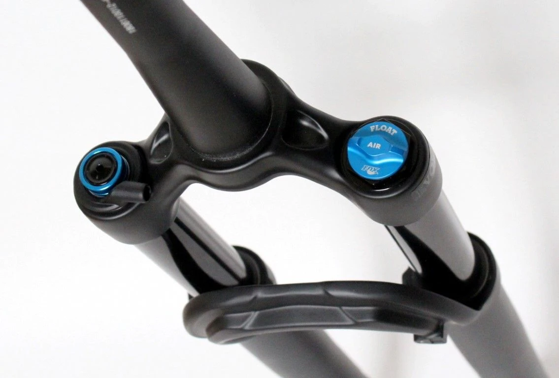 Fox 32 Float Performance Boost Voorvork-Zwart 4 Fox 32 Float Performance Boost Voorvork-Zwart - Afbeelding 2