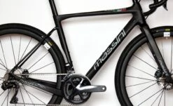 Massini Fuoristrada Gravel Carbon Disc Custom Gravelbike 26 Massini Fuoristrada Gravel Carbon Disc Custom Gravelbike -Shimano Verkoop massini fuoristrada ultegra di2 mat zwart 2 medium